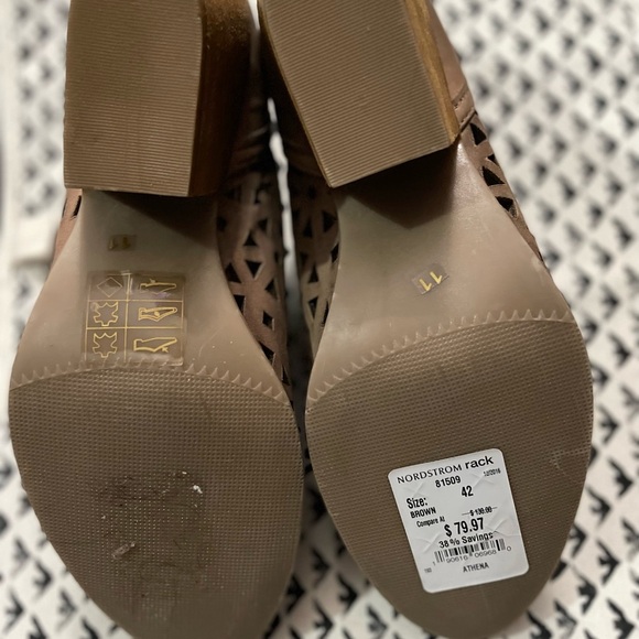 Musse & Cloud Boots - Picture 2 of 3